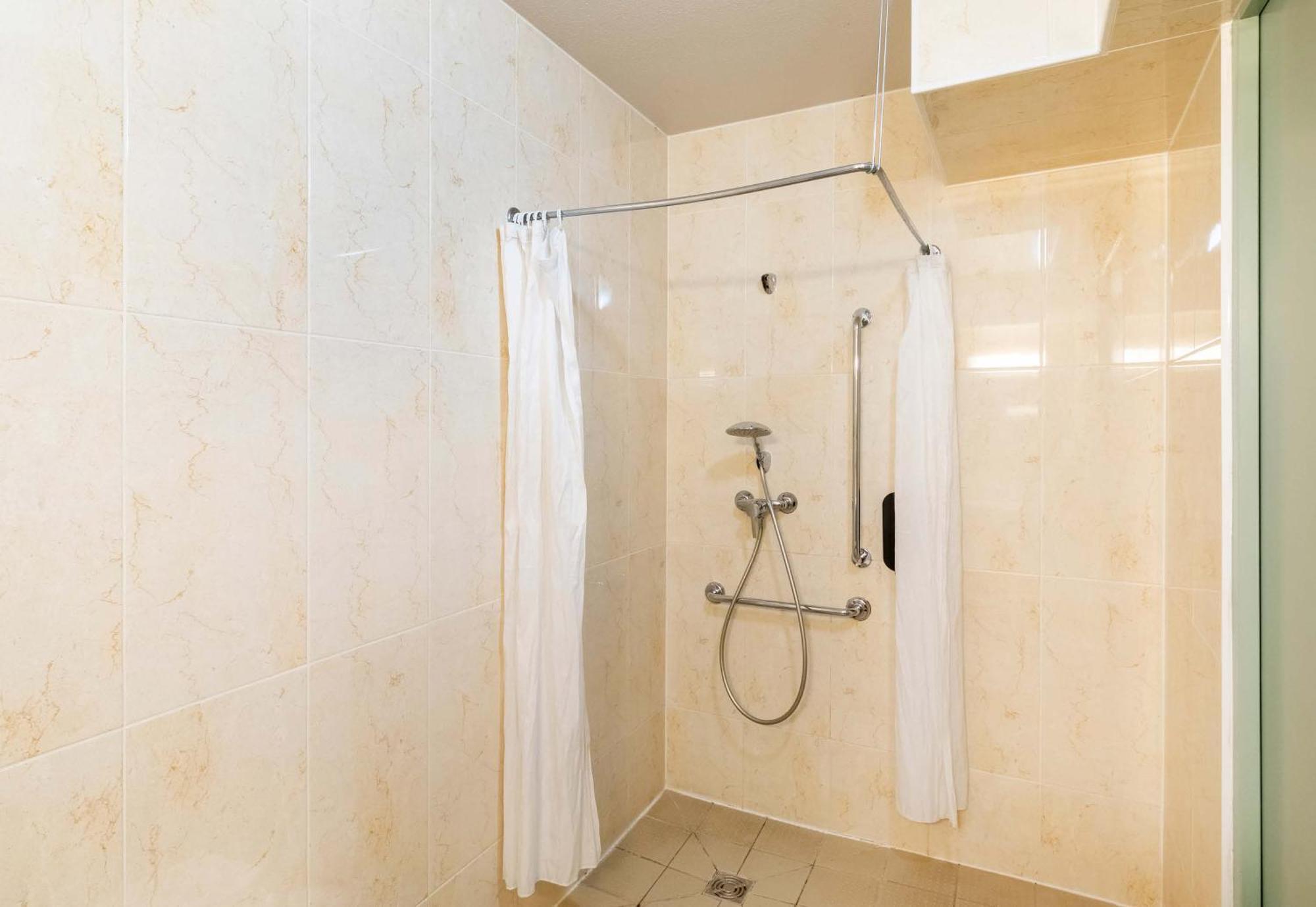 B&B Hotel Saint-Geours-De-Maremne Hossegor Kültér fotó